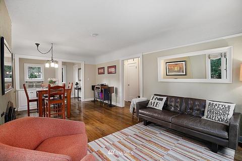 2268 E Howe St, Seattle, WA 98122 photo 9