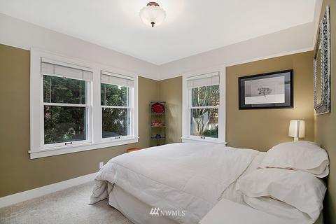 2268 E Howe St, Seattle, WA 98122 photo 12