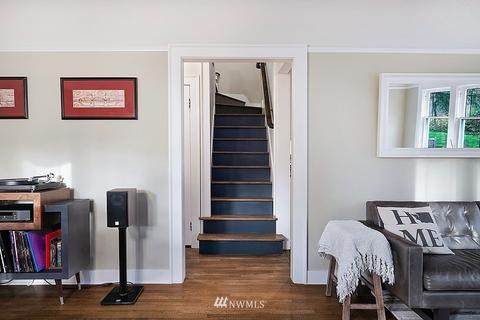 2268 E Howe St, Seattle, WA 98122 photo 10