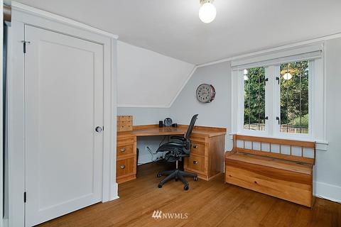 2268 E Howe St, Seattle, WA 98122 photo 23