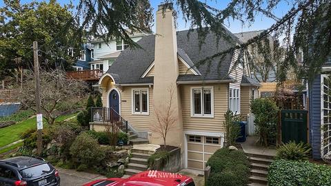 2268 E Howe St, Seattle, WA 98122 photo 1