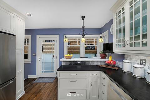 2268 E Howe St, Seattle, WA 98122 photo 18