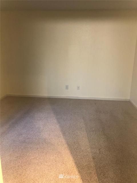 12404 E Gibson Rd #M204, Everett, WA 98204 photo 9