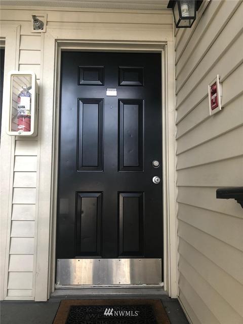 12404 E Gibson Rd #M204, Everett, WA 98204 photo 3