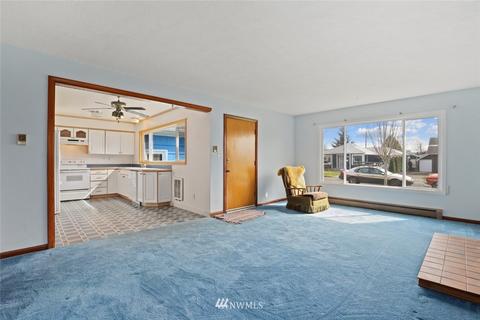 2774 Maple St, Longview, WA 98632 photo 8