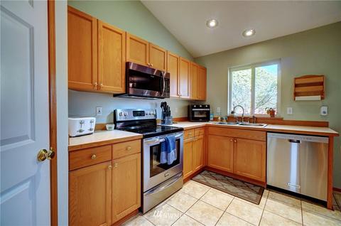 14709 156th St E, Orting, WA 98360 photo 8