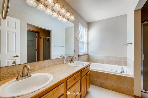 19203 1st Ave W, Bothell, WA 98012 photo 17