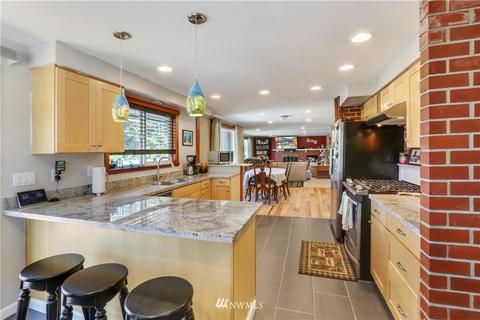 1000 Harborview Ln, Everett, WA 98203 photo 13