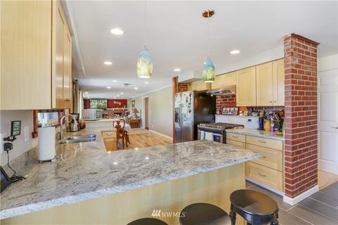 1000 Harborview Ln, Everett, WA 98203 photo 14