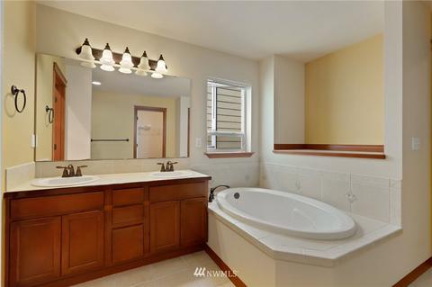 203 161st Pl SE, Bothell, WA 98012 photo 17