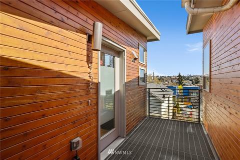 1538 Sturgus Ave S, Seattle, WA 98144 photo 2