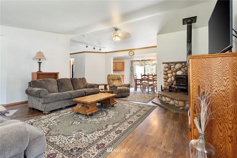 927 366th St E, Roy, WA 98580 photo 5