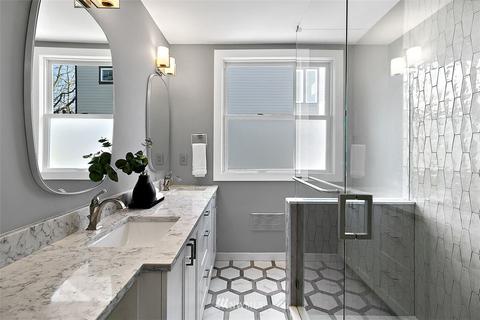 2009 E John St, Seattle, WA 98112 photo 24