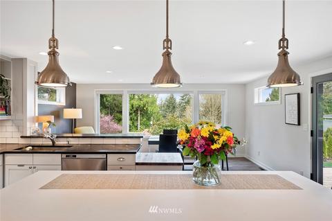 7305 Soundview Dr, Edmonds, WA 98026 photo 8