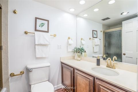 2330 43rd Ave E #B-305, Seattle, WA 98112 photo 16