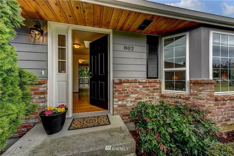 802 89th St SE, Everett, WA 98208 photo 2