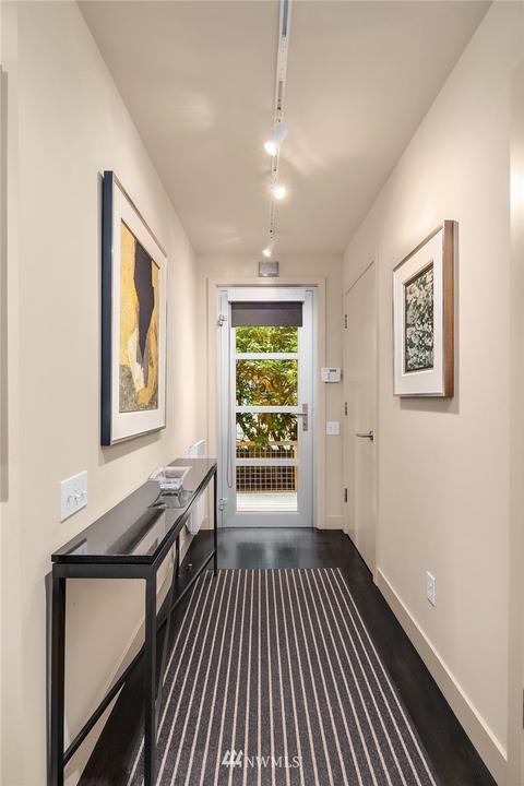329 30th Ave E, Seattle, WA 98112 photo 4