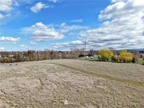 700 Mcbeth Rd, Walla Walla, WA 99362 photo 4