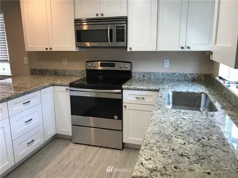 3210 26th St, Everett, WA 98201 photo 5