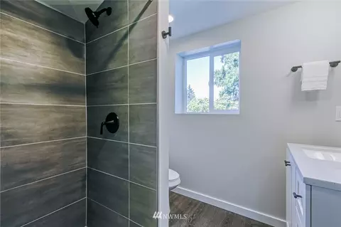 8828 NE 203rd Pl, Bothell, WA 98011 photo 20