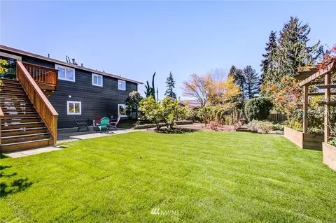 8828 NE 203rd Pl, Bothell, WA 98011 photo 35