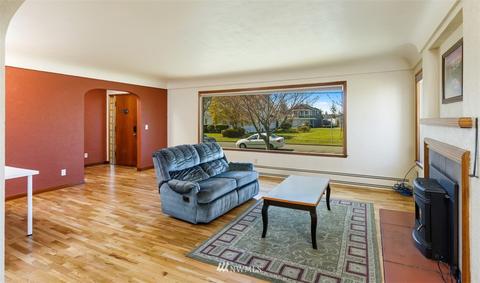 1155 Wells St, Enumclaw, WA 98022 photo 8