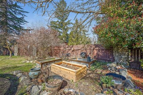 906 E Glen Oaks Dr, Spanaway, WA 98387 photo 34