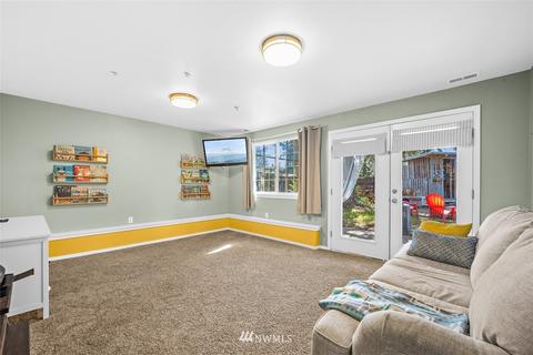 906 E Glen Oaks Dr, Spanaway, WA 98387 photo 23