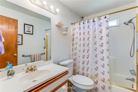 319 Pine St, Edmonds, WA 98020 photo 11