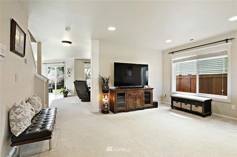 15304 38th Dr SE, Bothell, WA 98012 photo 2