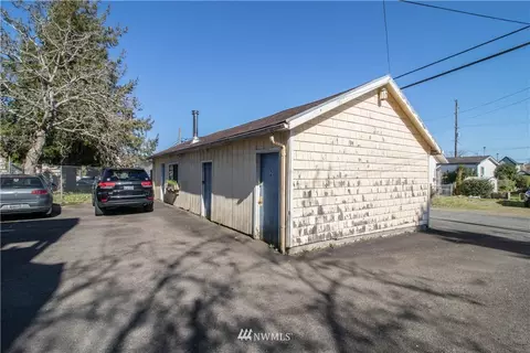 211 E 3rd St, Aberdeen, WA 98520 photo 9