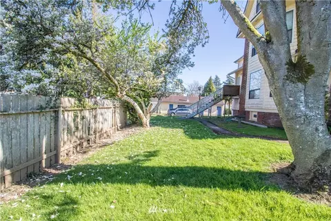 211 E 3rd St, Aberdeen, WA 98520 photo 5