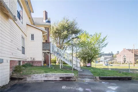 211 E 3rd St, Aberdeen, WA 98520 photo 8