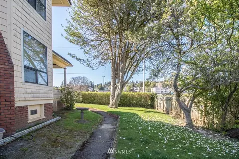 211 E 3rd St, Aberdeen, WA 98520 photo 7