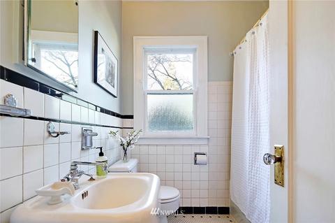1862 E Hamlin St, Seattle, WA 98112 photo 15