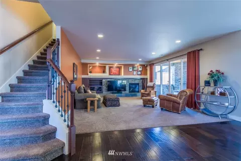 8111 172nd Ave E, Sumner, WA 98390 photo 3