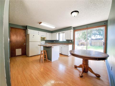 207 2nd St, Sultan, WA 98294 photo 8