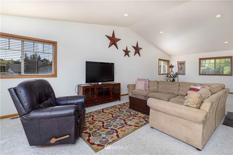 3402 Wave Dr, Everett, WA 98203 photo 27