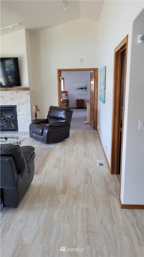 108 Eldorado Pl, Chelan, WA 98816 photo 15