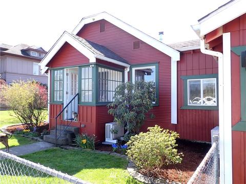 812 1st St, Cosmopolis, WA 98537 photo 1