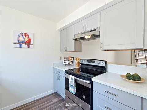 1526 192nd St SE #B2, Bothell, WA 98012 photo 3