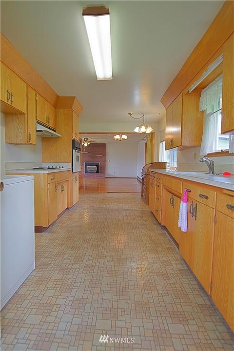 1186 Florence St, Enumclaw, WA 98022 photo 7