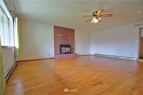 1186 Florence St, Enumclaw, WA 98022 photo 2