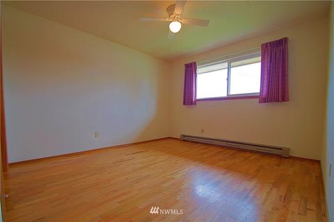 1186 Florence St, Enumclaw, WA 98022 photo 10