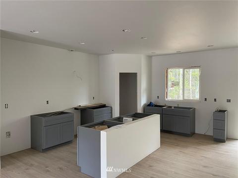911 Tipsoo Loop N, Rainier, WA 98576 photo 21