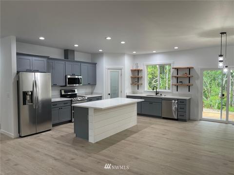 911 Tipsoo Loop N, Rainier, WA 98576 photo 5