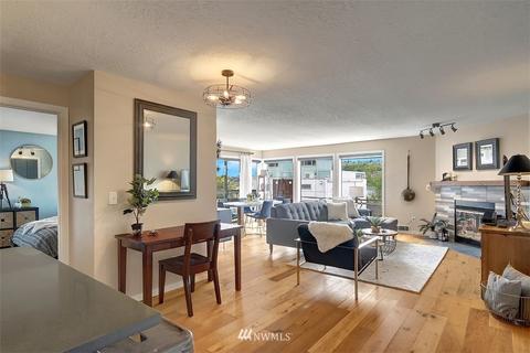 2327 Yale Ave E #E, Seattle, WA 98102 photo 2