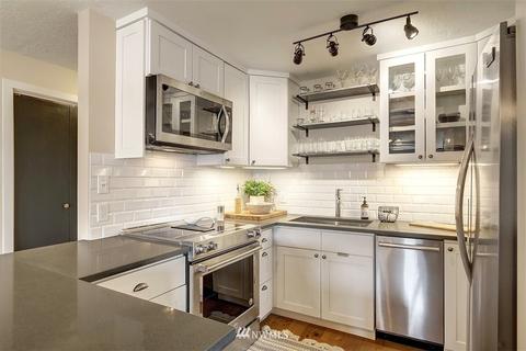 2327 Yale Ave E #E, Seattle, WA 98102 photo 6
