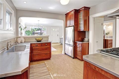 2560 24th Ave E, Seattle, WA 98112 photo 11