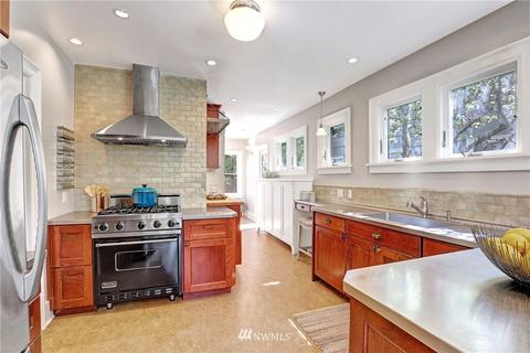2560 24th Ave E, Seattle, WA 98112 photo 9